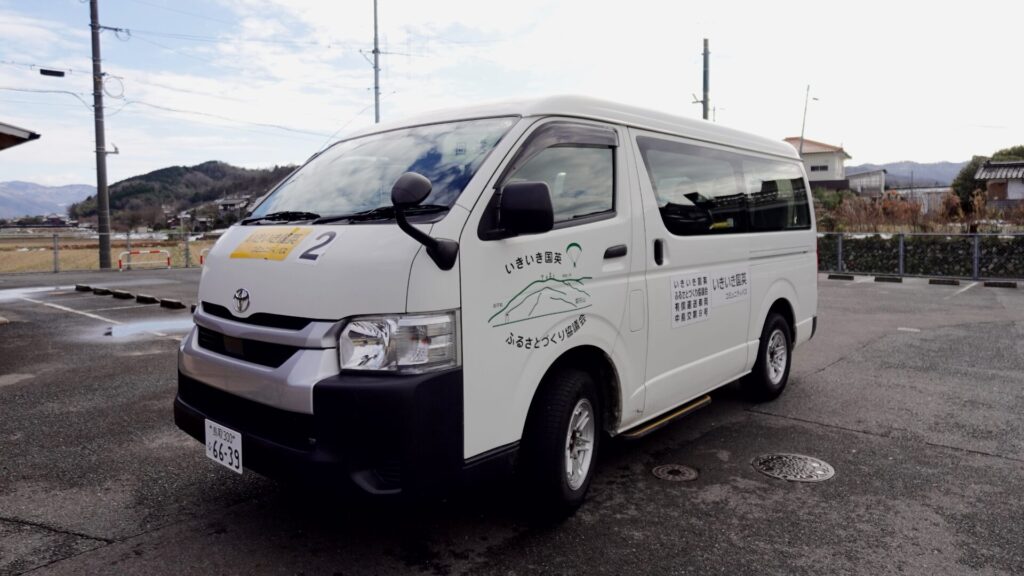日野自動車 過疎地域の交通 タクシー